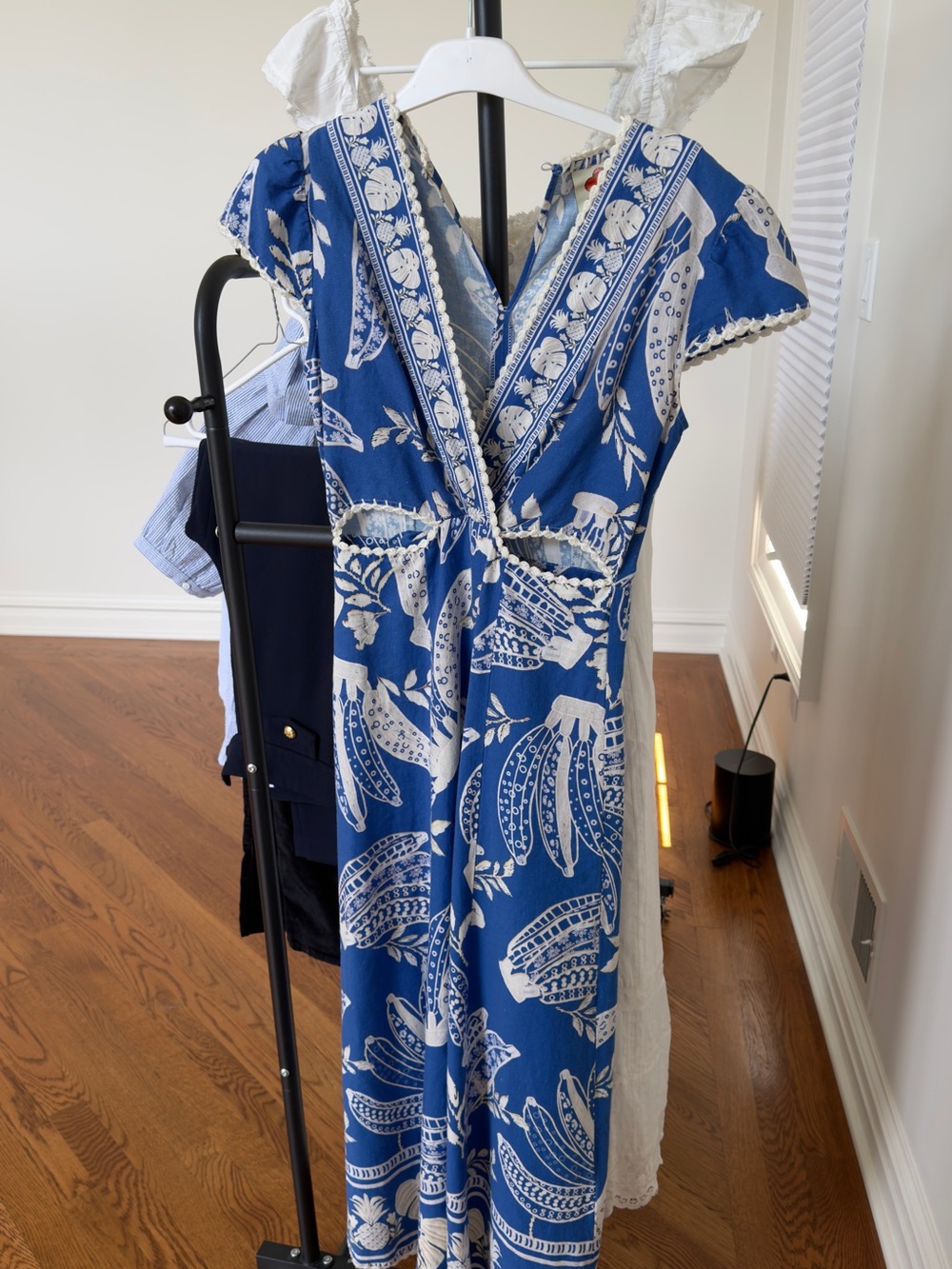 FARM Rio Blue and White Printed V-Neck Maxi Dress